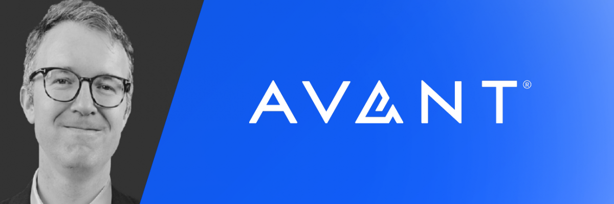 Nick smiling on a dark grey background, next to the Avant logo on a blue background